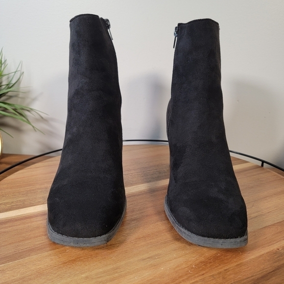 Pierre Dumas Black Vegan Suede Ankle Boots Block heels Size 9 - Picture 4 of 14